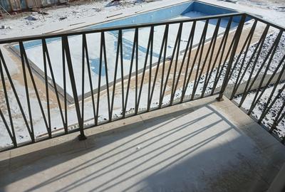 Apartament cu 3 camere semidecomandat în Ștefăneștii de Jos - 1