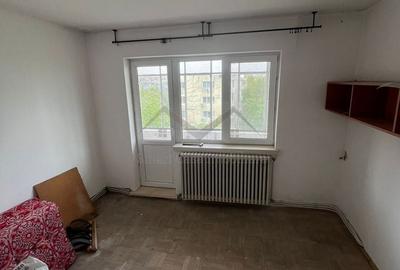 Apartament cu 2 camere semidecomandat în Podu Roș - 2