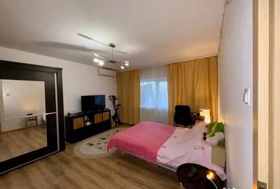 Garsonieră decomandată în Eroii Revoluției - 3