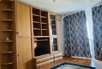 Gara - Bloc dupa 80 - 2 camere decomandat - 3