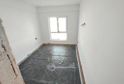 Apartament cu 2 camere decomandat în Galata