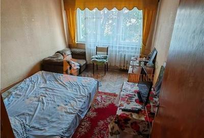 EXCLUSIVITATE! Apartament 3 camere cf 1 decomandat zona Micro 14 - 2