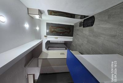 Apartament cu 3 camere decomandat în Astra