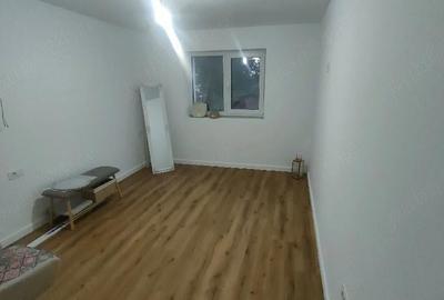 Casă cu 7 camere cu Teren 900 Mp în Ciugud - 3