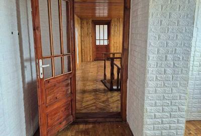 Spațiu comercial, de 800 mp, în UTA - 3