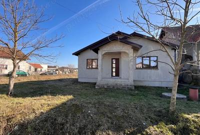 Casă cu Teren 600 Mp în Oșorhei - 4