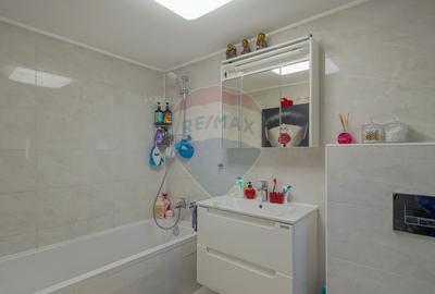 Casa / Vila Saseasca cu 6 camere de vanzare in Vulcan, Brasov - 14