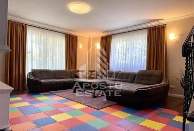 Casă cu 5 camere cu Teren 725 Mp în Dumbrăvița
