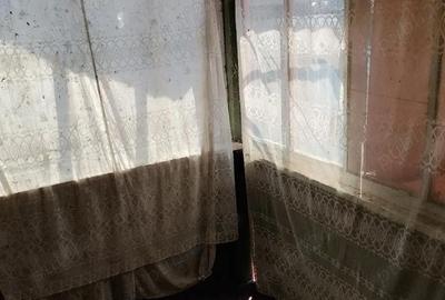 Casă cu 6 camere cu Teren 2200 Mp în Stăncuța - 3
