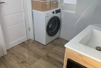 Apartament cu 3 camere în Central - 1