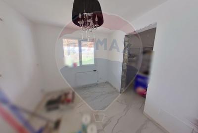 Casa cu 5 camere de vanzare, str. Bobalna, Sighetu Marmatiei Casa cu 5 camere de vanzare, str. Bobalna, Sighetu Marmatiei - 7