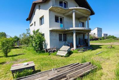 Casă individuală cu 5 camere cu Canalizare în Domnești - 3