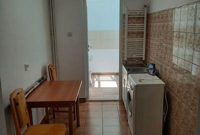 Apartament cu 2 camere decomandat în Negru Vodă - 2