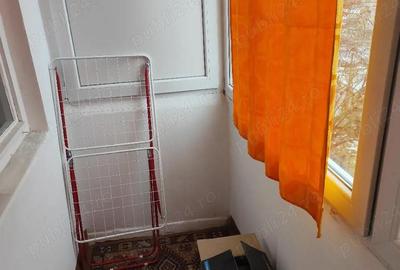 Apartament cu 2 camere nedecomandat în Central