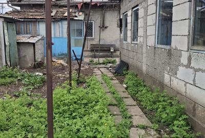 Casă cu 3 camere cu Teren 346 Mp în Brătianu - 1