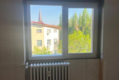 Apartament cu 3 camere decomandat în Rahova - 16