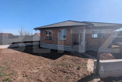 Casă cu Teren 480 Mp în Cetate - 4