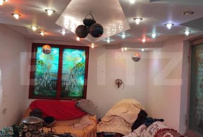 Casă cu 12 camere cu Teren 500 Mp în Nucșoara de Jos - 2