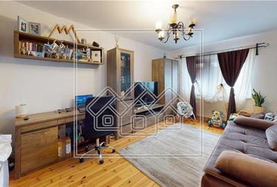 Apartament cu 2 camere decomandat în Central - 1