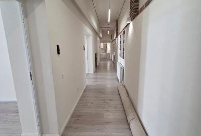 Spațiu comercial, de 128 mp, în Central - 12