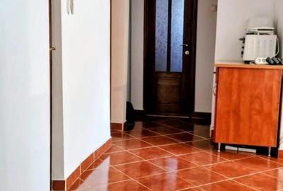 Apartament cu 3 camere decomandat în Sud - 8