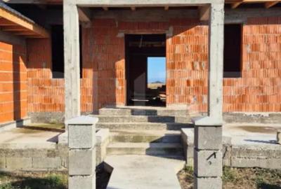 Casă cu 4 camere cu Teren 715 Mp în Mărtinești - 3