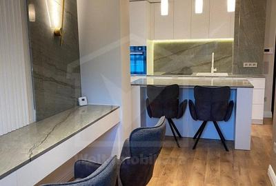 Apartament cu 2 camere semidecomandat, mobilat în Central - 4