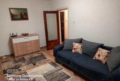 Apartament 3 camere, decomandat, vizavi de parcul Regina Maria