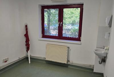 Vand cabinet medical (Spatiu Comercial), in Deva, Balcescu, parter - 13