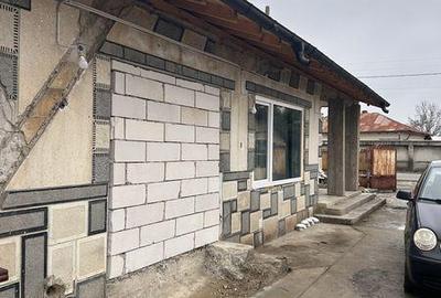 Casă cu 4 camere cu Teren 150 Mp în Balta Doamnei - 1