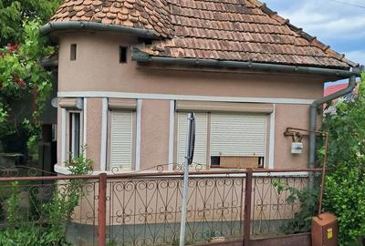 Casă cu 3 camere cu Teren 500 Mp în Central - 4
