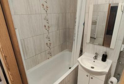 Apartament cu 3 camere decomandat în Central - 3