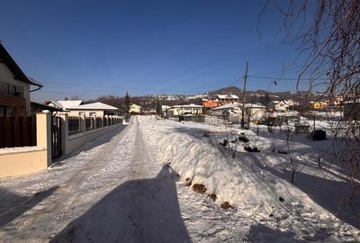 Teren Construcții intravilan de 1700 mp, în Unirea - 1