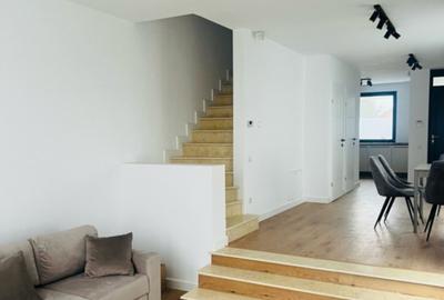 Duplex cu 5 camere cu Canalizare în Bună Ziua - 4