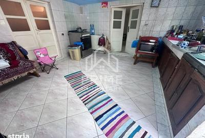 Casă cu 8 camere cu Teren 1513 Mp în Central