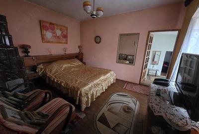 Casă cu 4 camere cu Teren 1900 Mp în Poiana Mare - 1