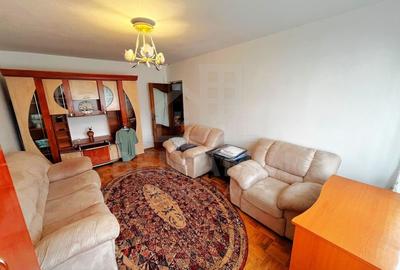 Apartament cu 2 camere decomandat în Rovine