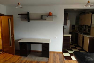 Apartament cu 2 camere semidecomandat în Central - 2
