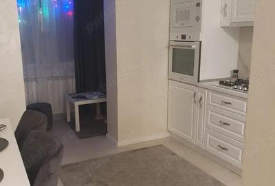 Apartament cu 3 camere decomandat în Central - 8