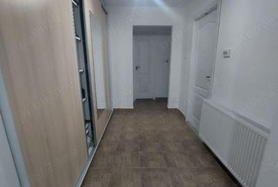 Vanzare apartament 3 camere, zona micro 6 - Targoviste - 1