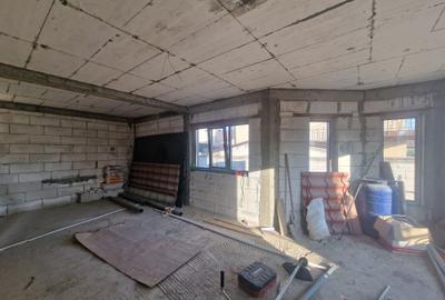 Casa P+M cu placa turnata, 5camere constructie deosebita -165.000euro - 4