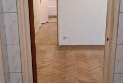 Apartament cu 3 camere semidecomandat în Titan - 3