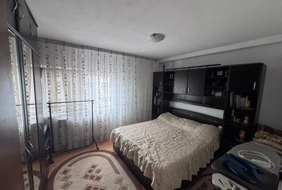 Apartament cu 3 camere decomandat în Tineretului - 3