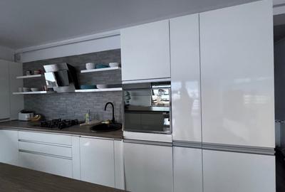 Apartament cu 3 camere decomandat, mobilat în Tractorul - 10