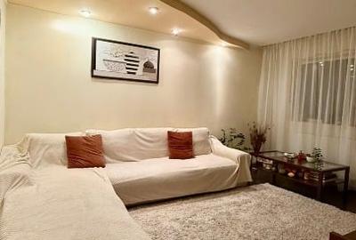 Apartament cu 3 camere decomandat în Dâmbu Pietros