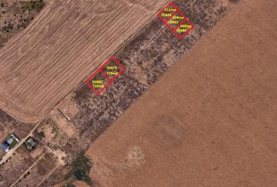 Teren  504m intravilan  zona in plina dezvoltare Postavari langa Alegria - 2