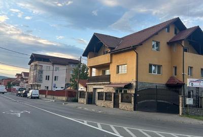 Casă cu 4 camere în Central - 1