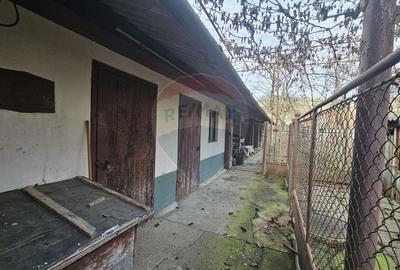 Casă cu 4 camere cu Canalizare în Sud - 11