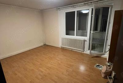 Apartament cu 4 camere decomandat în Rahova - 4