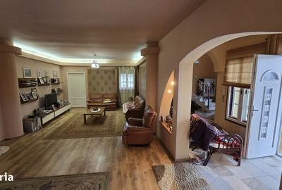 Casă cu 5 camere cu Teren 1000 Mp în Vânători - 8